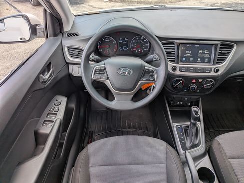 Used 2021 Hyundai Accent SEL FWD image 16