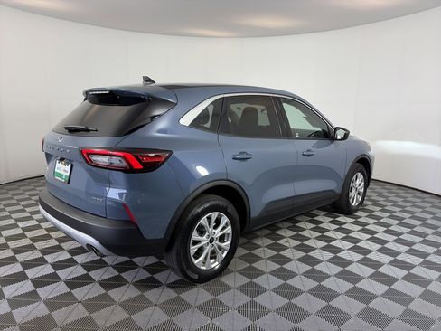 Used 2023 Ford Escape Active image 10