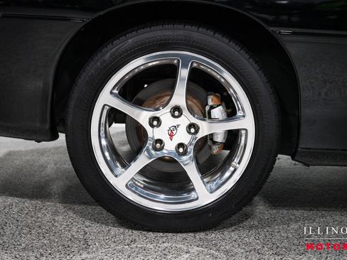 Used 1998 Chevrolet Camaro Z28 w/ Preferred Equipment Group 2 RWD image 11