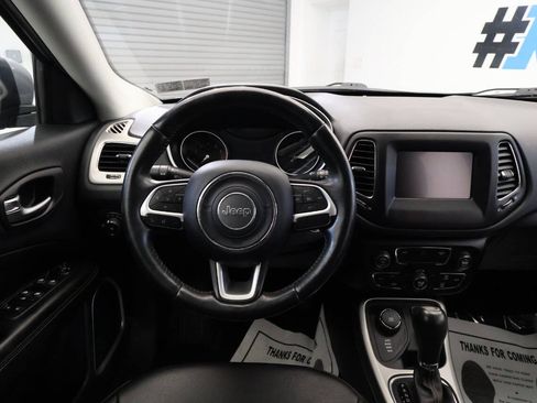 Used 2019 Jeep Compass Latitude w/ Popular Equipment Group AWD/4WD image 21