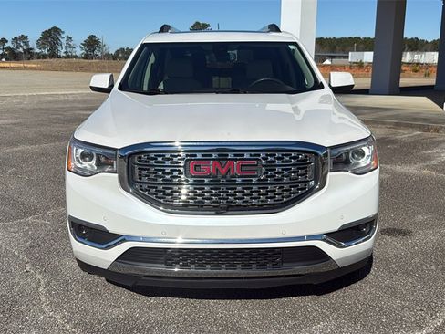 Used 2017 GMC Acadia Denali w/ Technology Package image 3