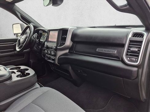 Used 2024 RAM 2500 Big Horn AWD/4WD image 18