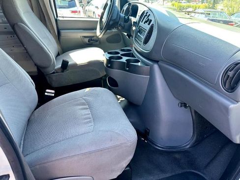 Used 2007 Ford E-250 and Econoline 250 image 6