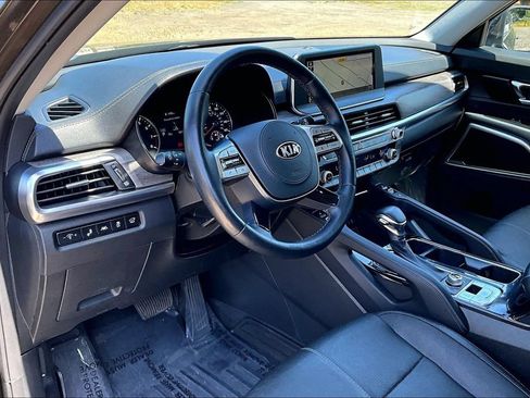 Used 2020 Kia Telluride EX AWD/4WD image 18