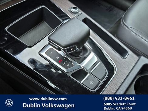 Used 2023 Audi Q5 2.0T Premium w/ Convenience Package image 18