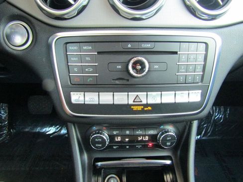 Used 2020 Mercedes-Benz GLA 250 GLA 250 4MATIC SUV image 19