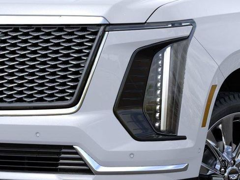 New 2026 Cadillac Escalade ESV Luxury w/ LPO, Radiant Package AWD/4WD image 10