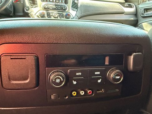 Used 2016 Chevrolet Tahoe LTZ AWD/4WD image 9