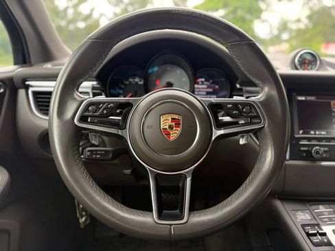 Used 2015 Porsche Macan S AWD/4WD image 25