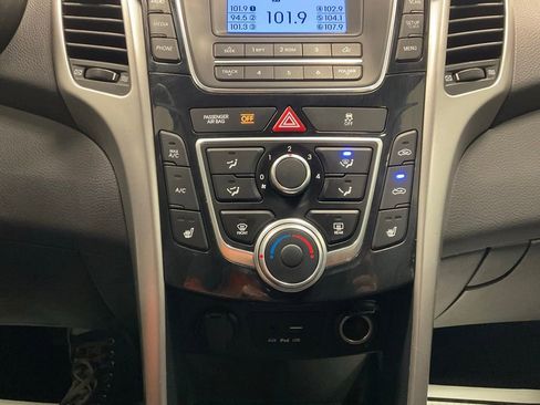 Used 2016 Hyundai Elantra GT FWD image 15