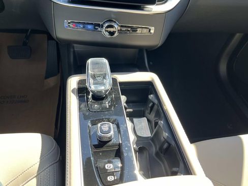 New 2026 Volvo XC90 T8 Plus image 32