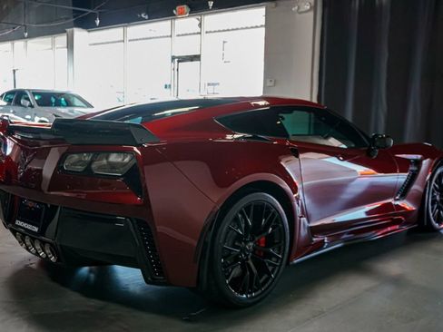 Used 2019 Chevrolet Corvette Z06 RWD image 35