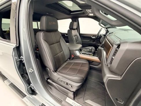 Certified 2025 Chevrolet Silverado 1500 High Country w/ High Country Premium Package AWD/4WD image 31