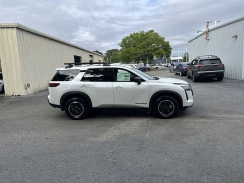 New 2026 Nissan Pathfinder Rock Creek AWD/4WD image 4