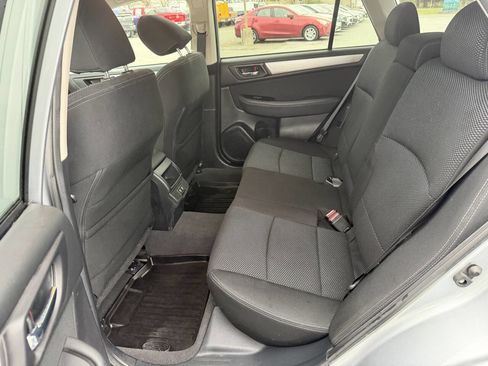 Used 2019 Subaru Outback 2.5i Premium AWD/4WD image 12