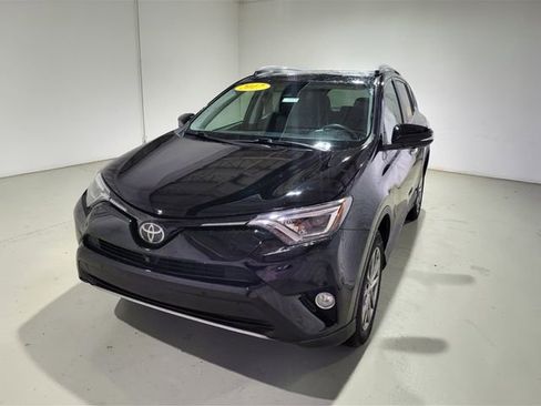 Used 2017 Toyota RAV4 Limited w/ Advanced Technology Package image 17