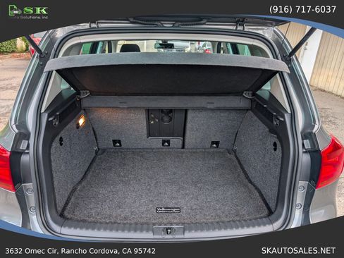 Used 2013 Volkswagen Tiguan SEL image 37