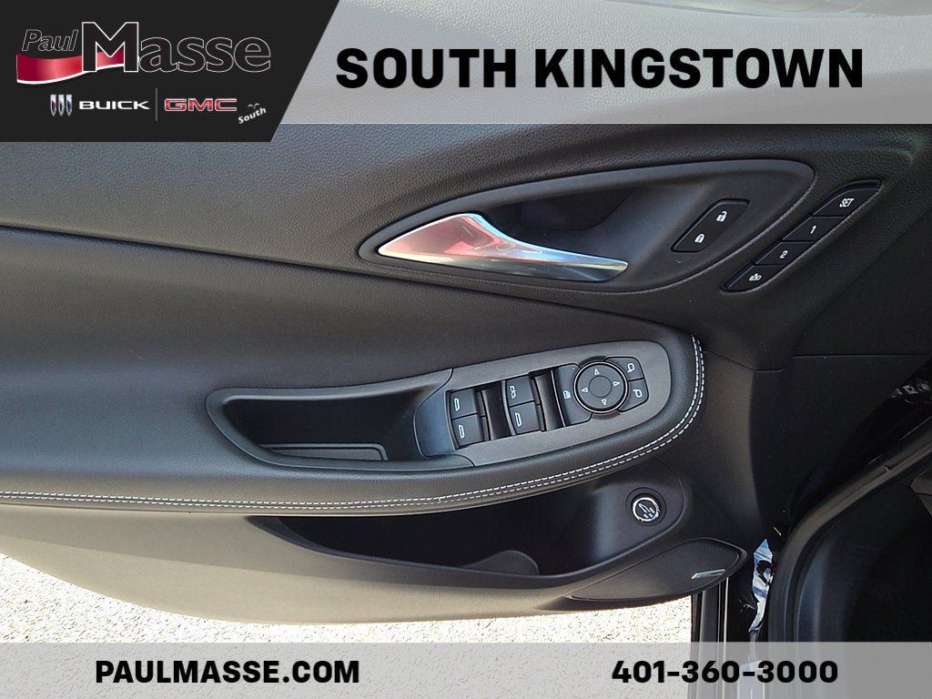 Used 2024 Buick Encore GX Avenir w/ Avenir Technology Package AWD/4WD image 10