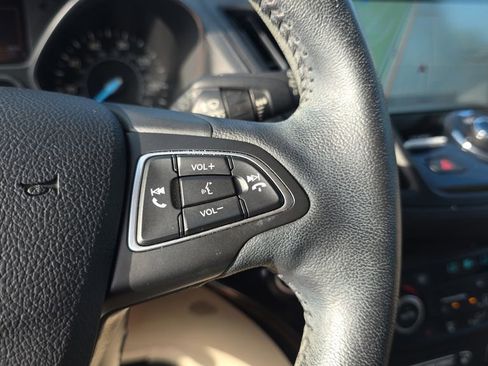 Used 2019 Ford Escape Titanium FWD image 22