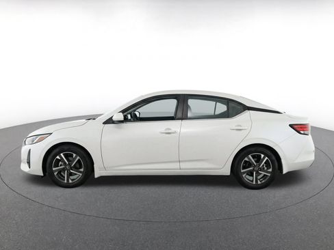 Used 2025 Nissan Sentra SV FWD image 4