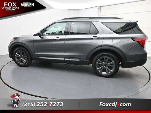 Used 2025 Ford Explorer Active w/ Active Comfort Package AWD/4WD image 21