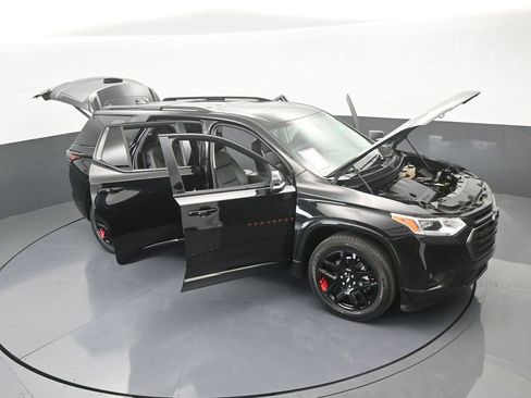 Used 2021 Chevrolet Traverse Premier w/ Redline Edition image 91