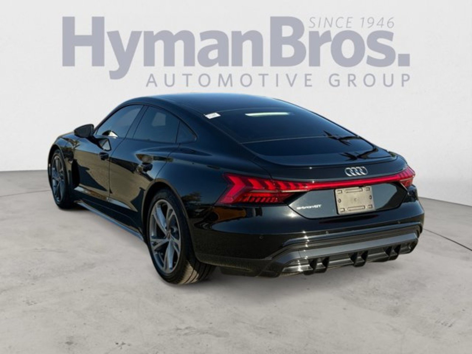 Used 2024 Audi e-tron GT Premium Plus AWD/4WD image 5