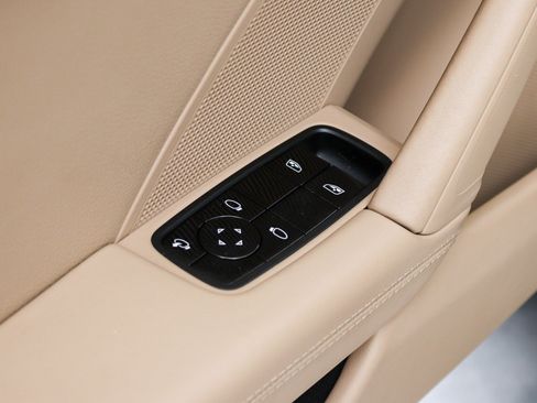 Used 2021 Porsche 911 Carrera RWD image 26