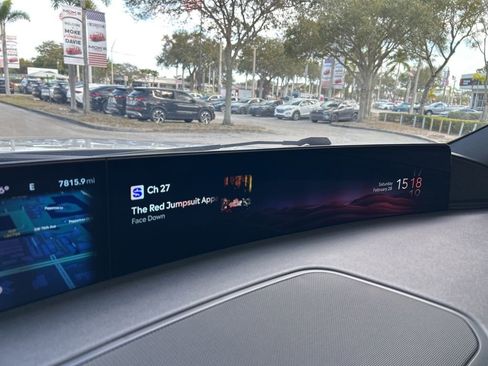 Used 2025 Lincoln Navigator Reserve w/ Jet Appearance Package image 9