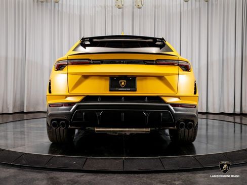 Used 2024 Lamborghini Urus Performante image 21