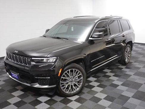 Used 2024 Jeep Grand Cherokee L Summit image 2