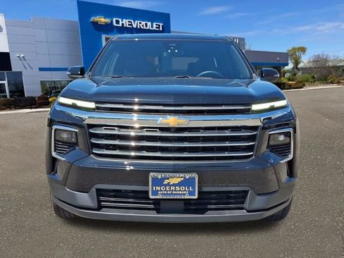 Used 2024 Chevrolet Traverse LT w/ LPO, Floor Liner Package AWD/4WD image 22