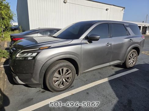 Used 2022 Nissan Pathfinder S FWD image 10