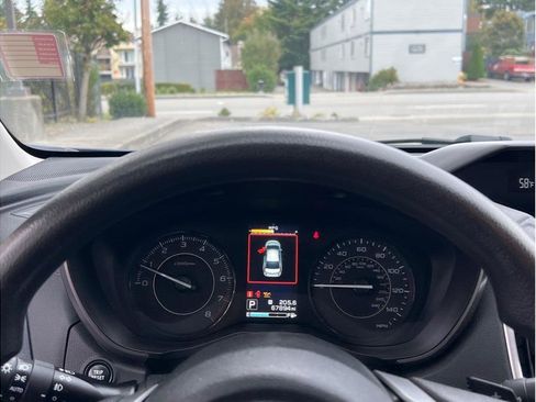 Used 2018 Subaru Impreza 2.0i Premium w/ Eyesight & BSD & Rcta image 9