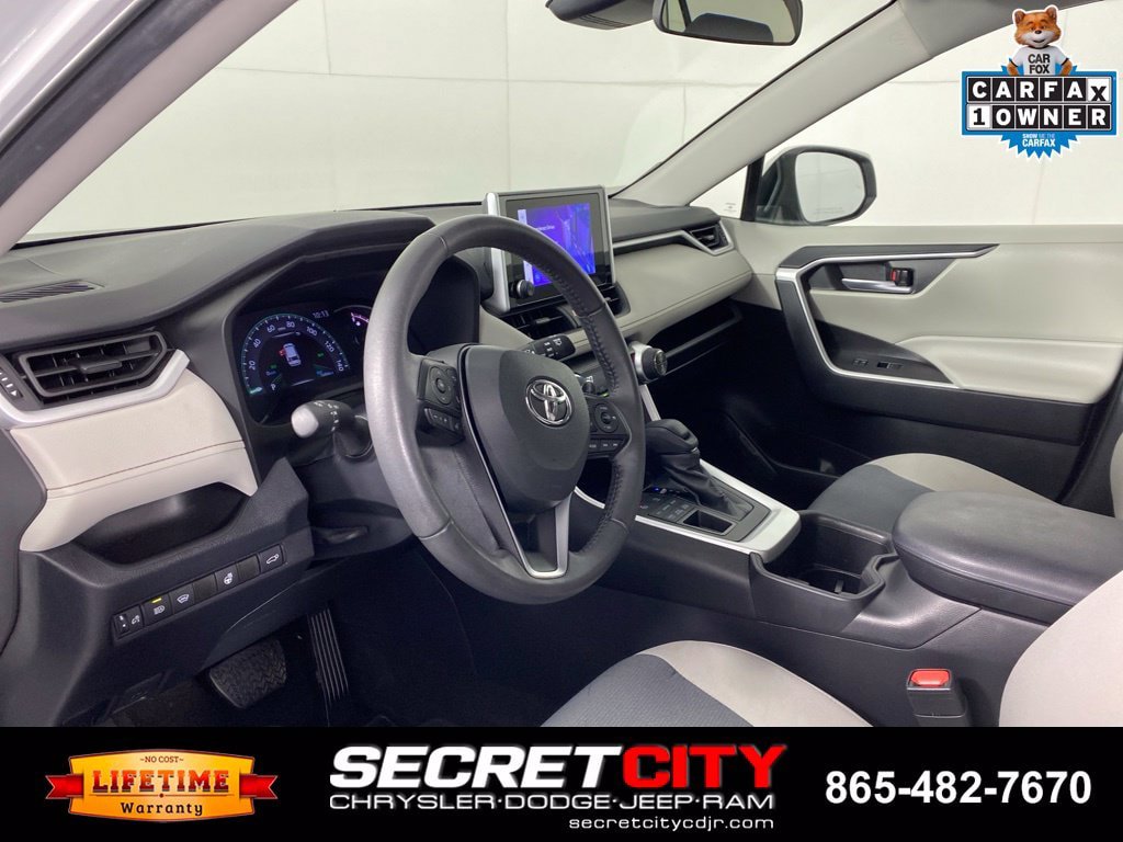 Used 2023 Toyota RAV4 XLE w/ Convenience Package AWD/4WD image 11