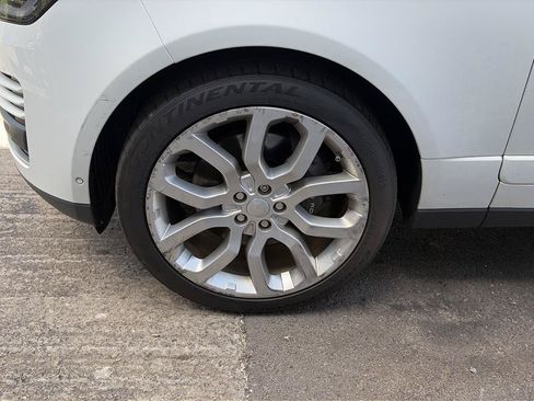 Used 2018 Land Rover Range Rover HSE AWD/4WD image 19