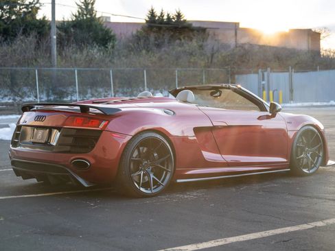 Used 2011 Audi R8 V10 image 9