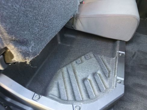 Used 2025 Toyota Tacoma SR5 RWD image 33
