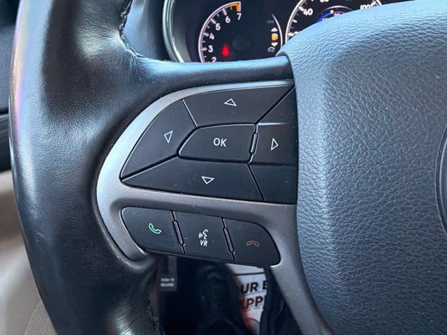 Certified 2020 Jeep Grand Cherokee Laredo AWD/4WD image 18