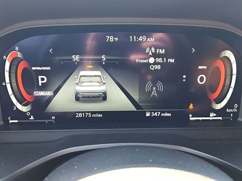 Used 2023 Nissan Rogue Platinum FWD image 6