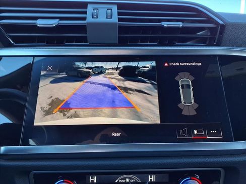 Used 2025 Audi Q3 2.0T Premium w/ Convenience Package image 17