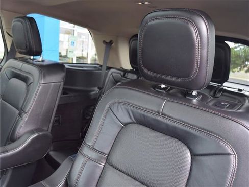 Used 2023 Lincoln Aviator Reserve image 35