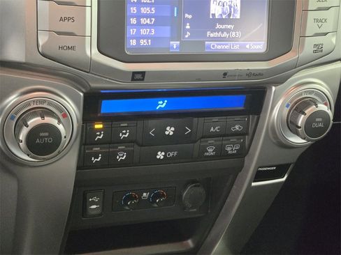 Used 2015 Toyota 4Runner SR5 image 32