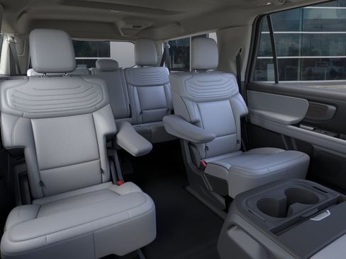New 2026 Ford Expedition Max Platinum AWD/4WD image 13