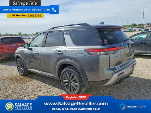 Used 2024 Nissan Pathfinder SL w/ SL Premium Package AWD/4WD image 3