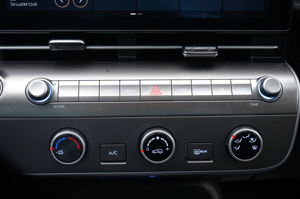 Certified 2026 Hyundai Kona SE FWD image 22
