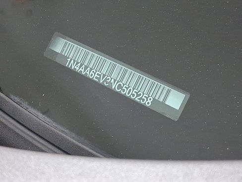 Used 2022 Nissan Maxima SR w/ Sport Mat Group image 18