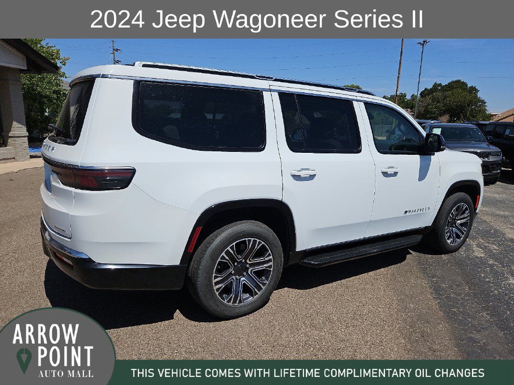 Used 2024 Jeep Wagoneer Series II w/ Flexible Seating Group RWD image 12