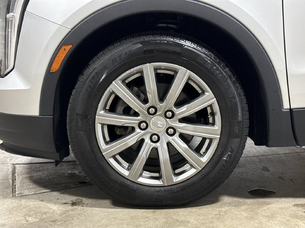 Used 2020 Cadillac XT4 Premium Luxury FWD image 26