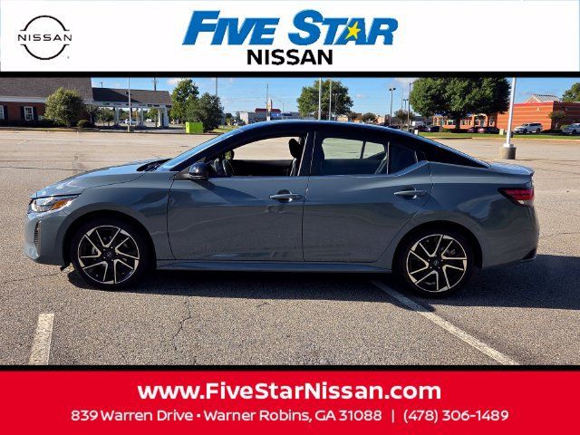 Used 2024 Nissan Sentra SR FWD image 4